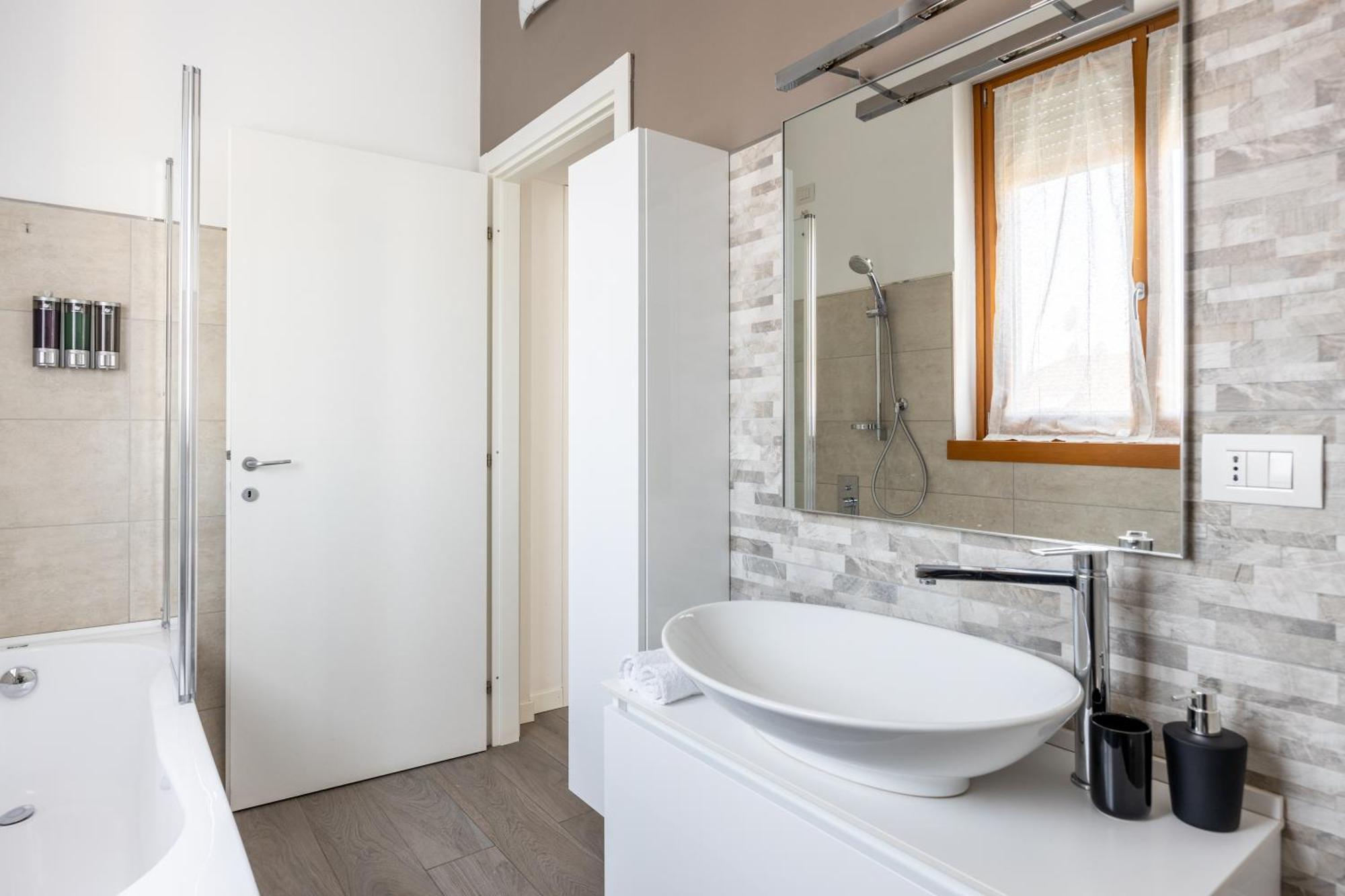 Bocconi'S Nest - Close To Duomo With Terrace Milano Exterior foto